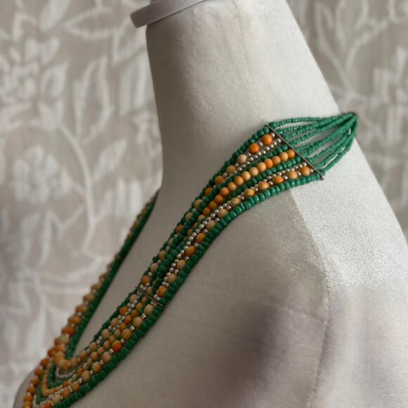 Green, Tan, &‎ Silver Beaded Festival Boho Retro Amazonian Minimalist Necklace - Picture 5 of 6